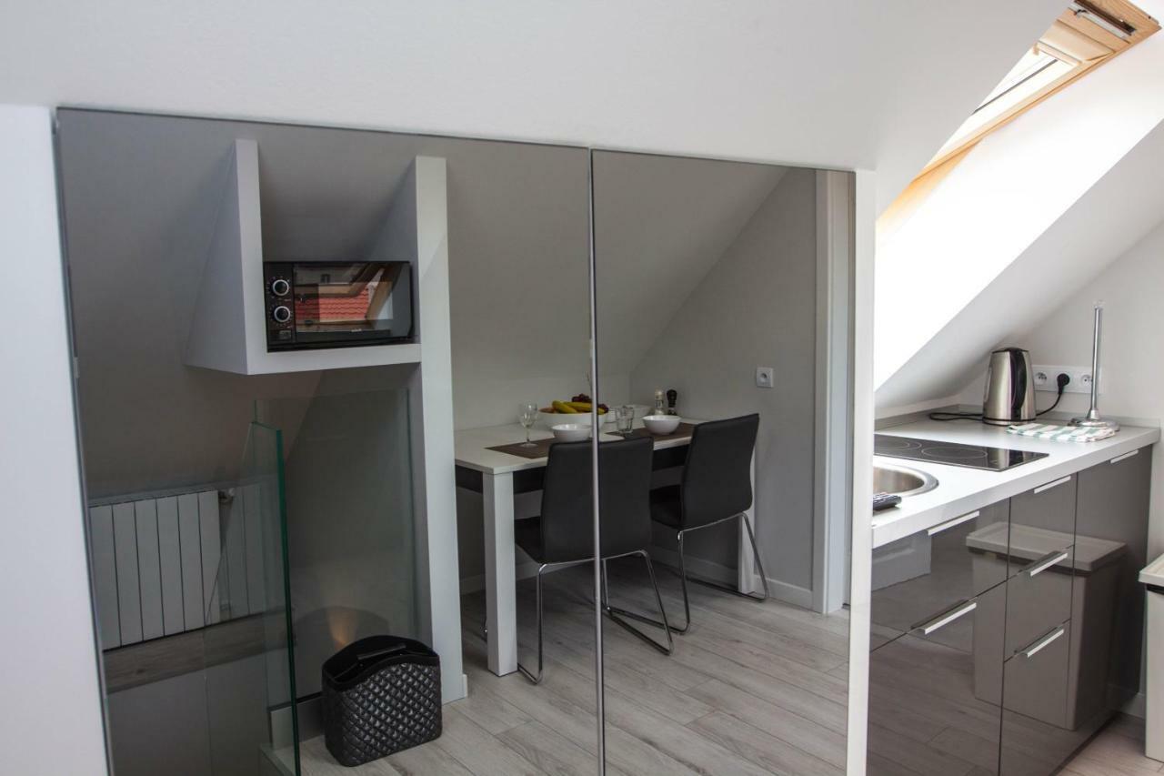 Apartament Mnw Varsovia Exterior foto